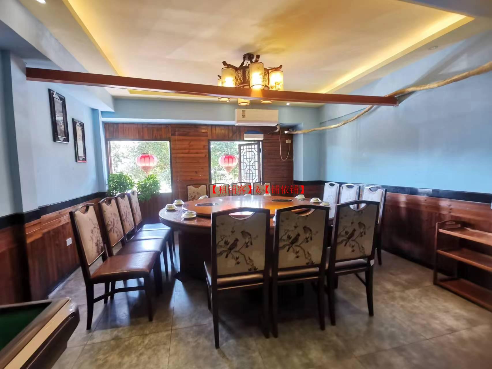 观山湖区中铁逸都餐饮店转让，10年老店